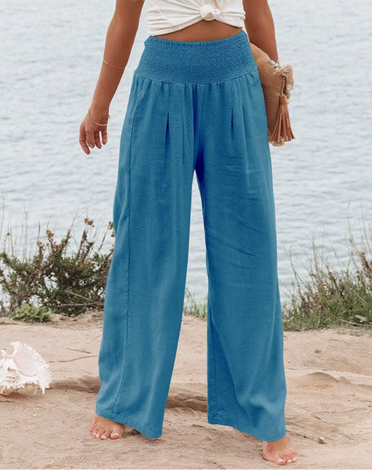 Detail of elastic waist on women's comfortable flowy wide leg summer pants, ensuring a perfect fit.