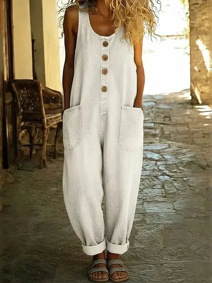 Relaxed fit women's jumpsuit, a perfect spring outfit combining comfort and modern fashion.