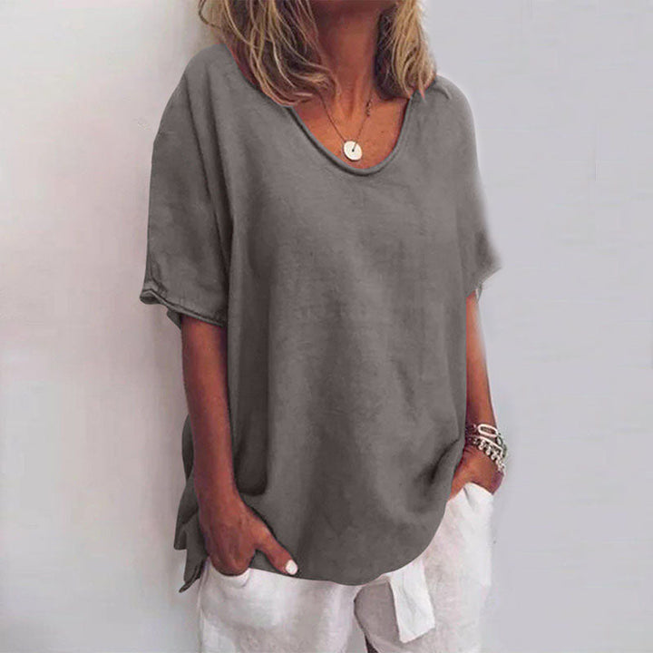 Effortless women's oversized summer top. This short sleeve, relaxed fit t-shirt offers ultimate comfort.