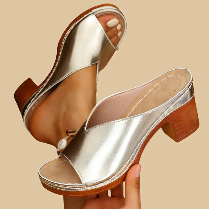 Women's orthopedic flat sandals for enhanced comfort & daily wear.