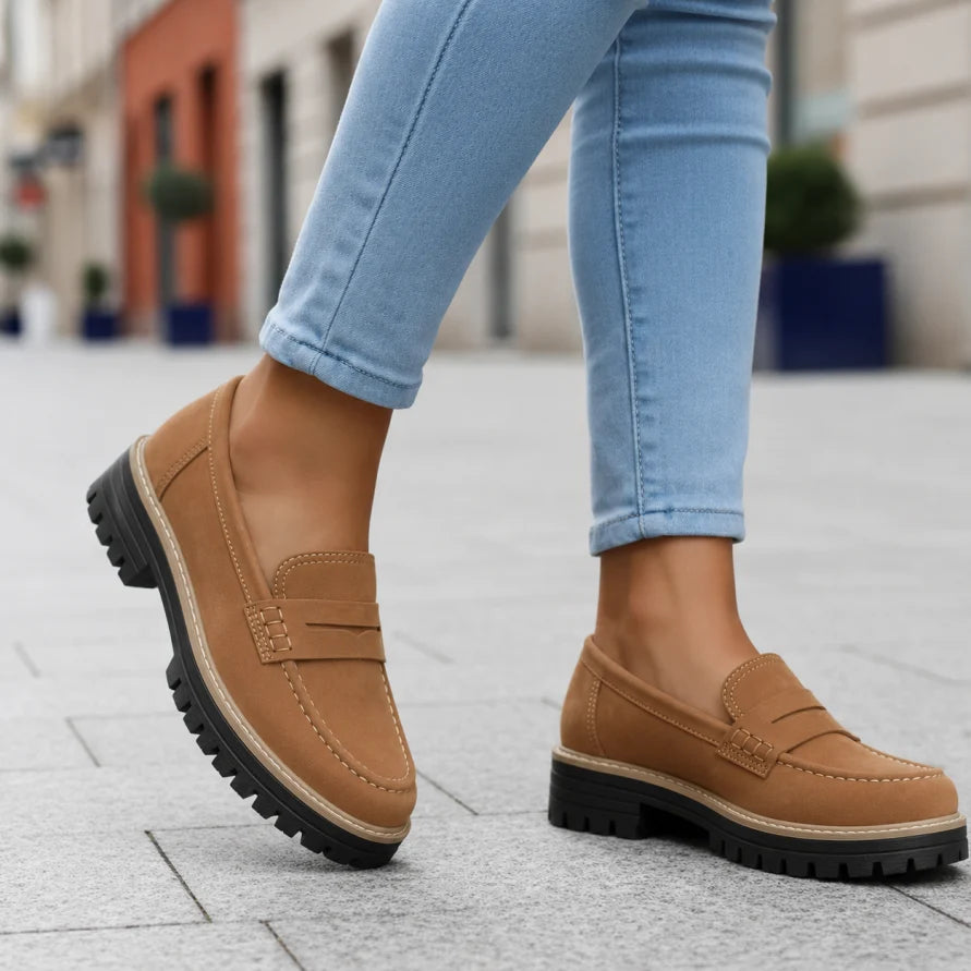 Fashionable women's orthopedic loafers. All-day comfort & style with a trendy chunky sole. Everyday shoes.