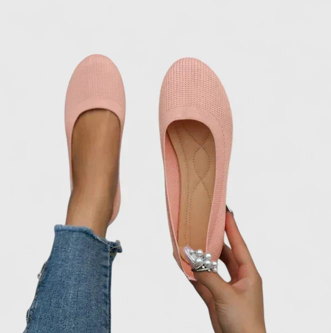 Slip-on women's walking shoes featuring orthopedic arch support and a non-slip sole for health.