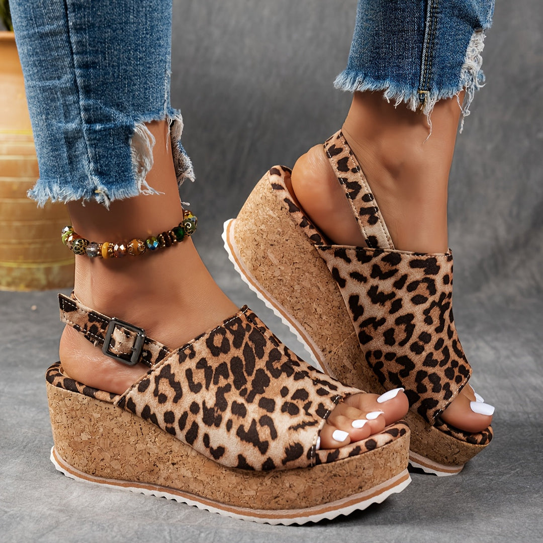 Stylish women's platform buckle sandals with practical adjustable straps for ultimate comfort & fit.