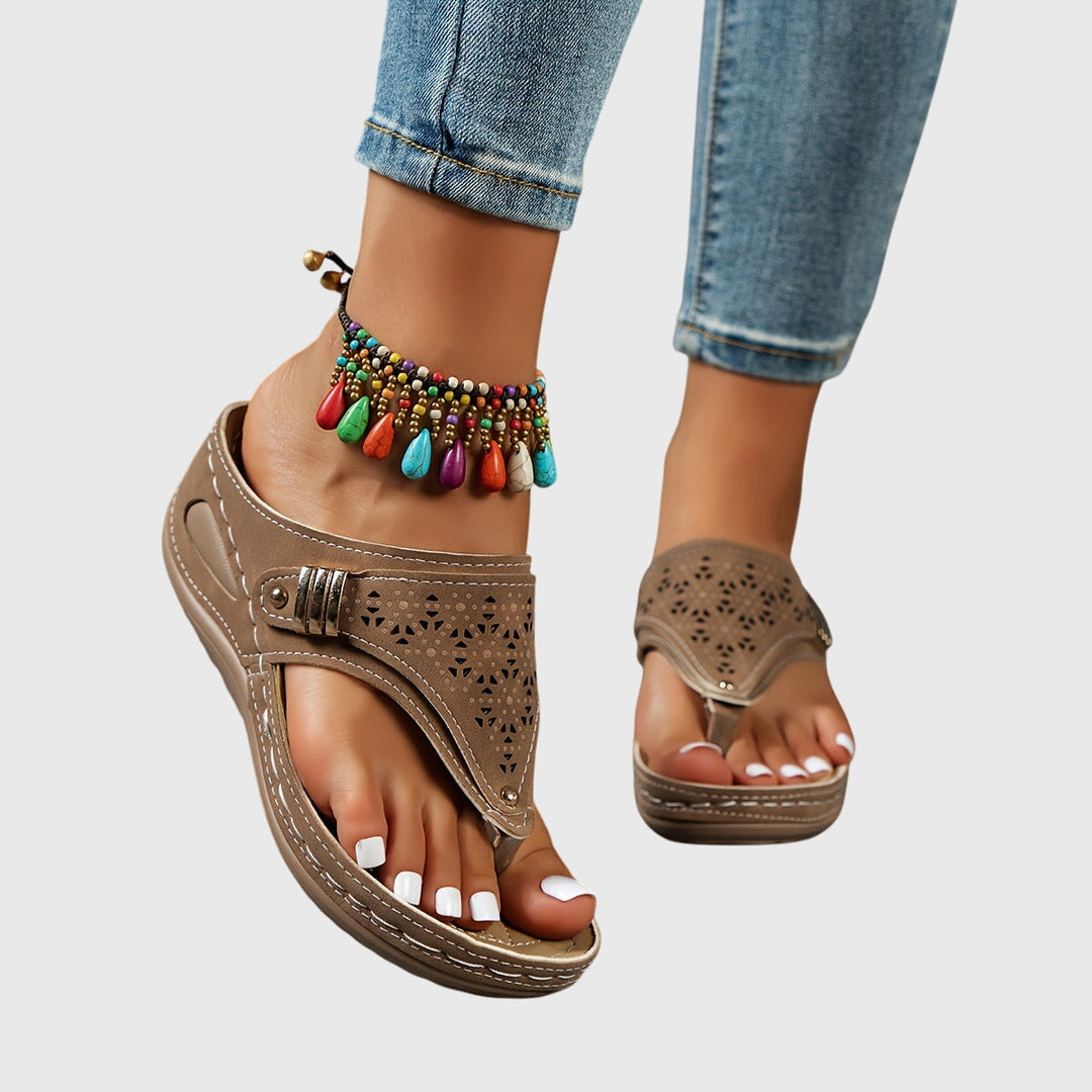 Women's platform ankle strap sandals, all-day comfort & stylish summer footwear.