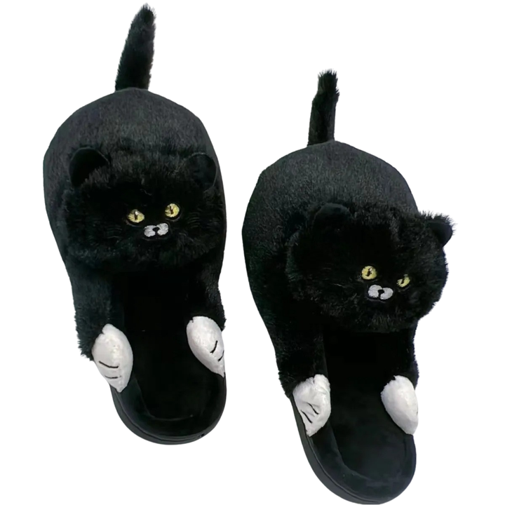 Soft plush women's cat slippers, ultimate cozy comfort & warmth for relaxing indoor moments.