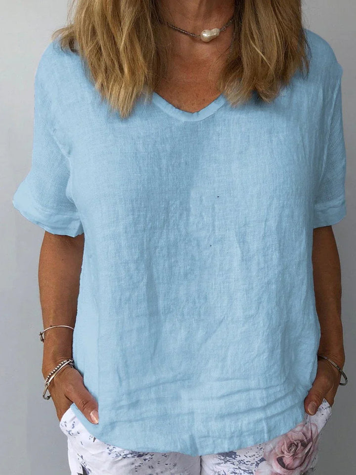 Lightweight women's V-neck top, short sleeve and relaxed fit for ultimate everyday comfort.