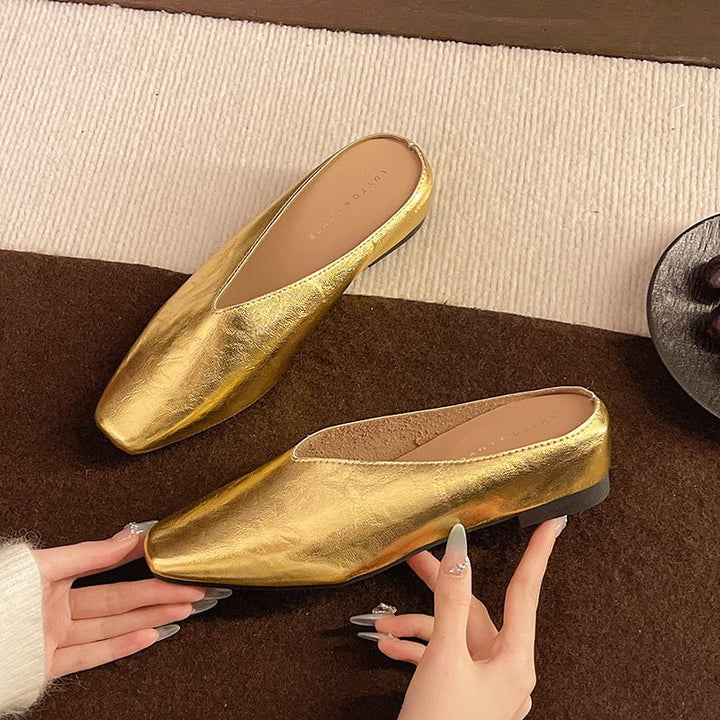 Effortless women's square toe slip-on flats, essential footwear for spring and summer casual elegance.