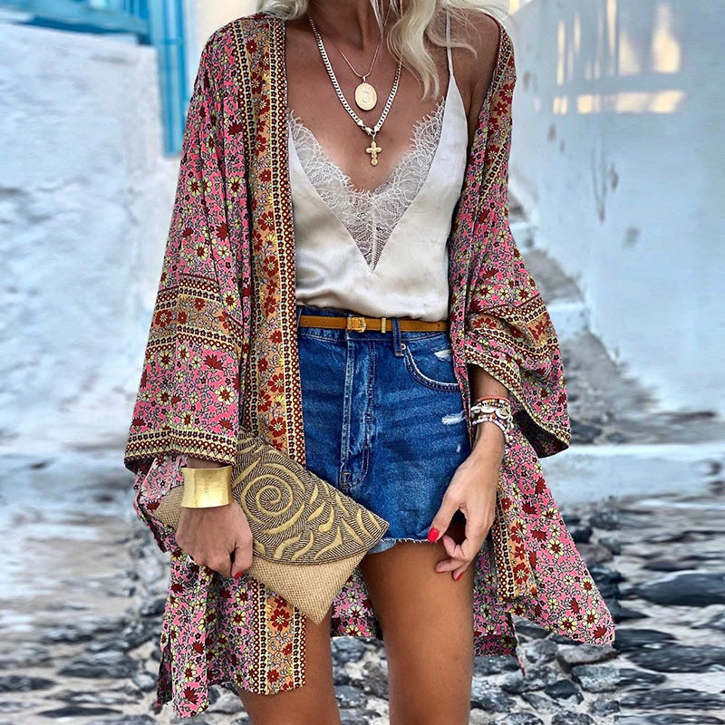 Fashionable women's boho cardigan with a vibrant, eye-catching pattern, ideal for trendy casual style.