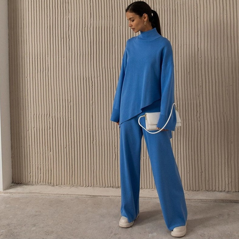 "Zweiteiliges Damen Set in Beige, asymmetrischer Schnitt, elegantes Design für Alltag oder Anlässe, hochwertige Loungewear."